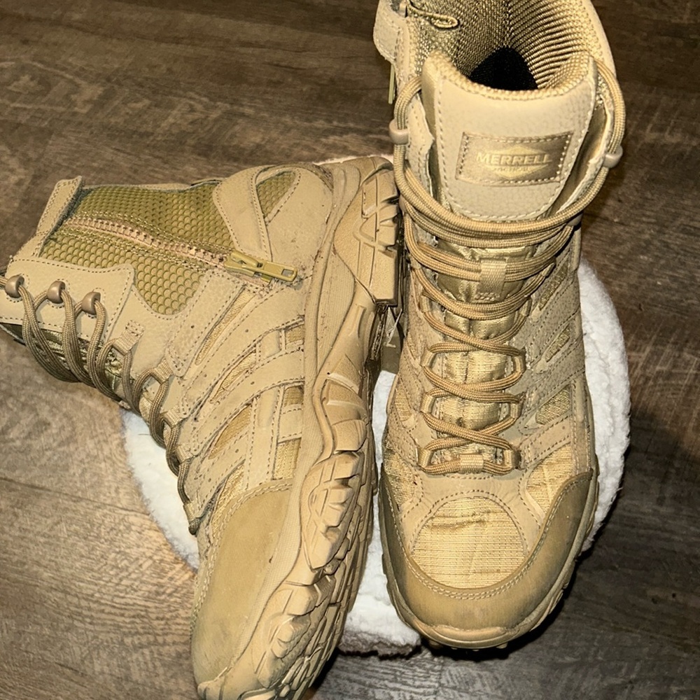 MERRELL Tactical Men’s Boots